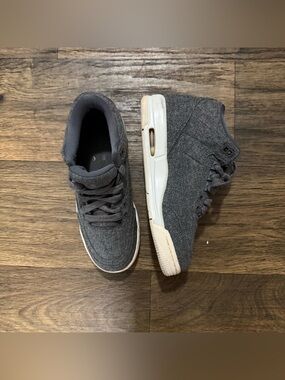 Jordan Retro 3 Wool Size 4.5Y// 6 Women